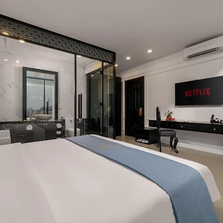 Elegant Hotel Hue Exterior photo