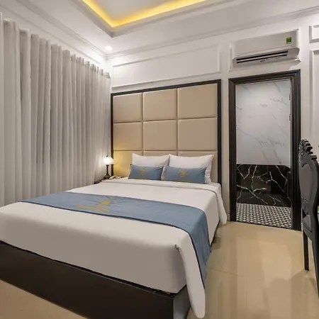 Elegant Hotel Hue Exterior photo
