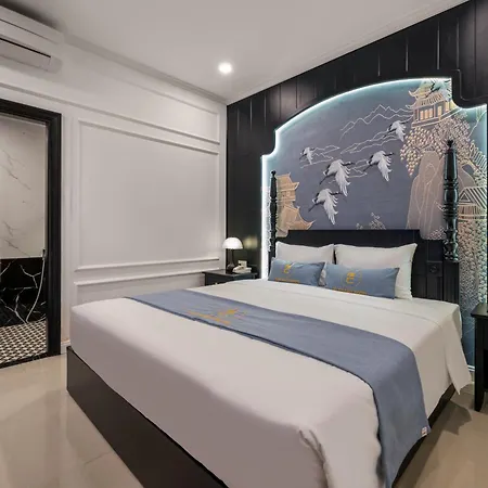 Elegant Hotel Hue Exterior photo
