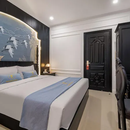 Elegant Hotel Hue Exterior photo